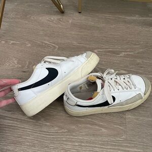 Nike Classic White and Black Low-Tops